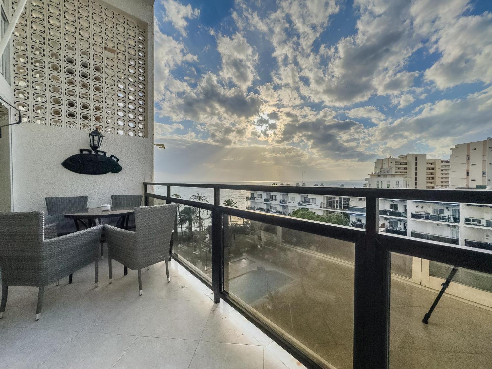 Skol 408A 2 Bedrooms Duplex With Sea Views Марбелья Экстерьер фото